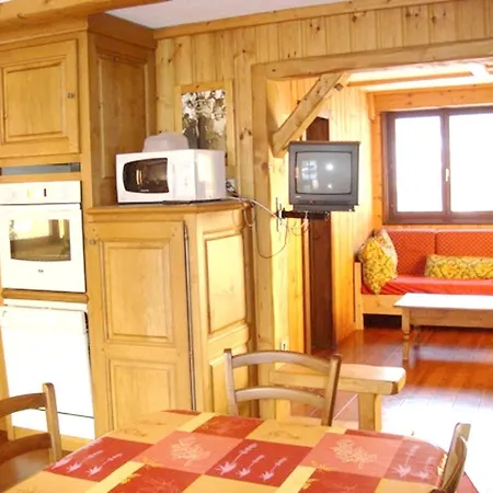 Chalet Chalet Charmant A Mont Blanc Avec Vue Sur Montagnes *